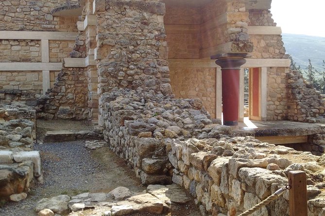 Knossos Palace Guided Walking Tour - What the guide adds to the ruins