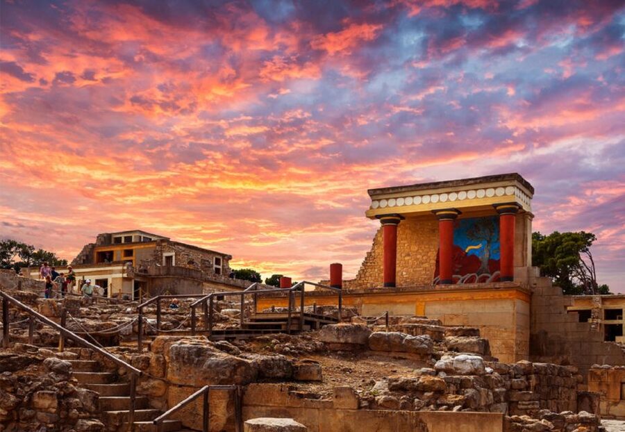 Knossos Palace & Heraklion City Tour From Heraklion - Why Knossos is worth the morning
