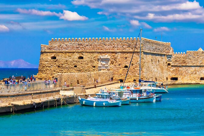 Knossos Palace & Historical Heraklion City Tour, with Old Market - Guides who make the palace easier to understand