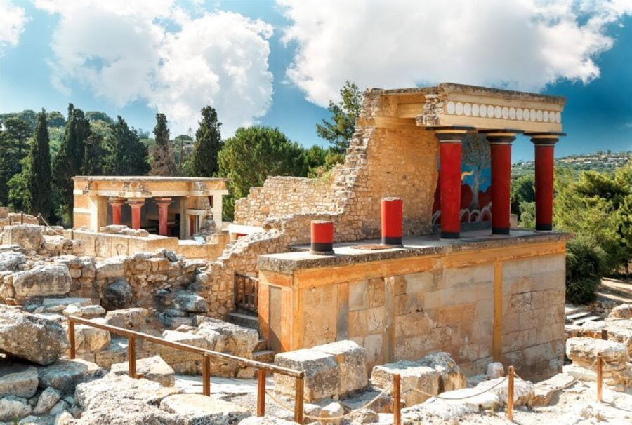 Knossos Palace, Museum & Heraklion City Tour From Chania - The coach ride from Chania to Crete’s ancient center