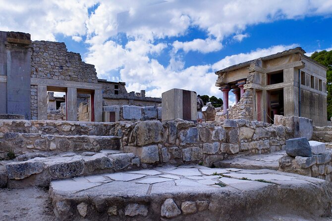 Knossos Palace ( Private Guided Tour ) - Who will get the most from this tour
