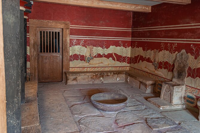 Knossos Palace Private Walking Tour - The Bull-Leaping Fresco replica