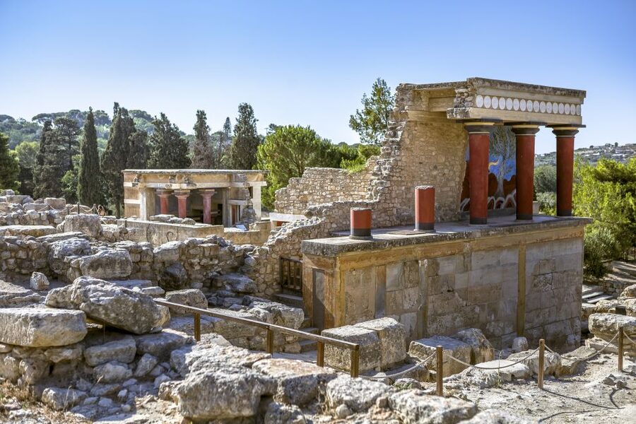Knossos Palace Skip-the-Line Ticket & Private Guided Tour - Why Knossos makes more sense with a guide