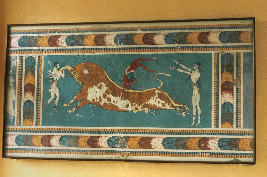 Knossos Palace Skip-the-Line Ticket & Private Guided Tour - Meeting at the entrance and getting inside