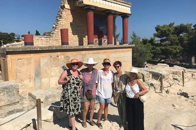 Knossos Private Guide - Unlock the Secrets of the Labyrinth - Wall paintings and ancient color