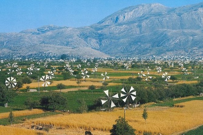 LASSITHI & KNOSSOS CRETE, full day professional guided coach tour - Coach travel, pickup, and the 10-hour schedule