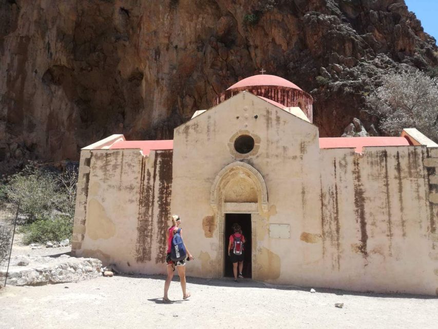 Matala Agiofarago Gorge Guided Jeep Safari Tour - Agios Thomas, Byzantine churches, and Roman tombs