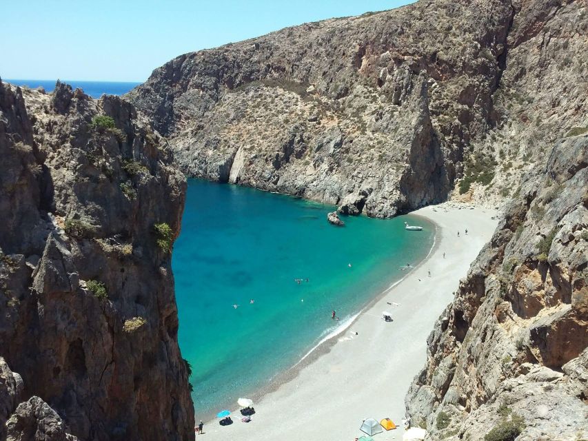 Matala Agiofarago Gorge Guided Jeep Safari Tour - What the guides add to the day