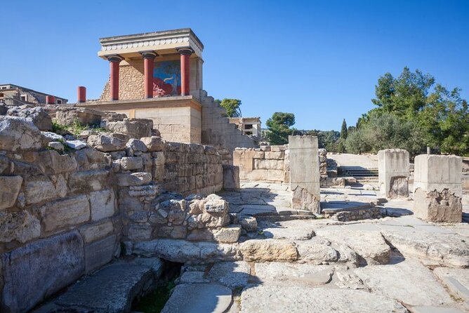 Minoan Path: Knossos Palace, Winery Visit, Lunch at Archanes - Should You Book the Minoan Path?