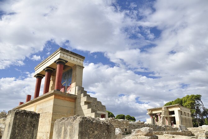 Private Tour Knossos Palace-Archaeological Museum-Heraklion Town - Private pacing helps, but the day still has limits
