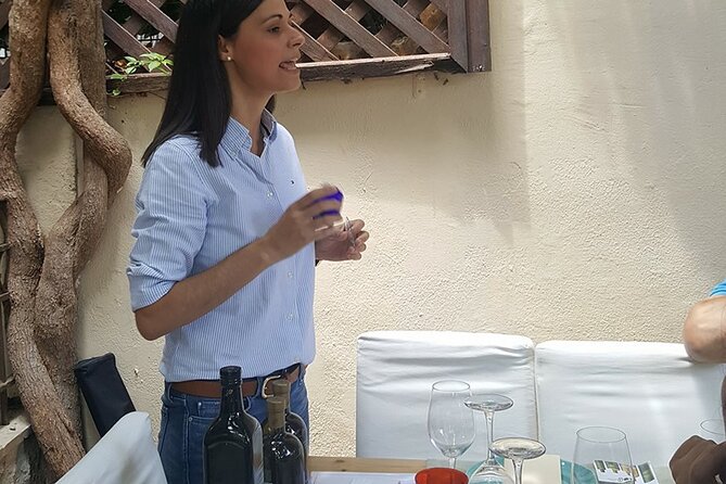 PRIVATE Workshop ESSENTIAL OILS & OLIVE OIL Factory with TASTING - What the transport and group setup mean