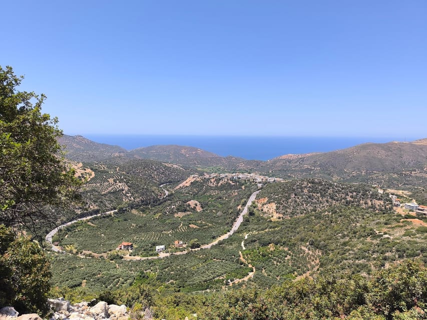 Psiloritis Mountain & Sfendoni Cave 4x4 Cretan Villages Tour - Zominthos, where Minoan life reached the mountains