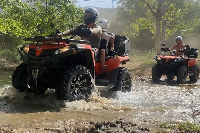 Quad Safari Agia Pelagia - Getting ready at Agia Pelagia
