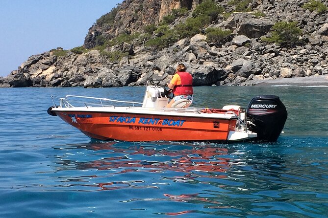 RENT A BOAT 5,5m-30hp LICENCE FREE MARATHI - What the Boat Provides for Six People