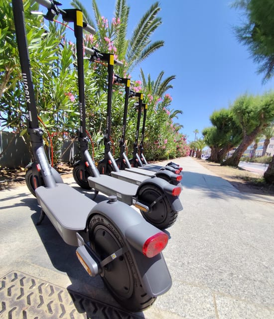 Rethymno: e-Scooter tour on the old and new town - Kara Musa Pasha Mosque and the final square