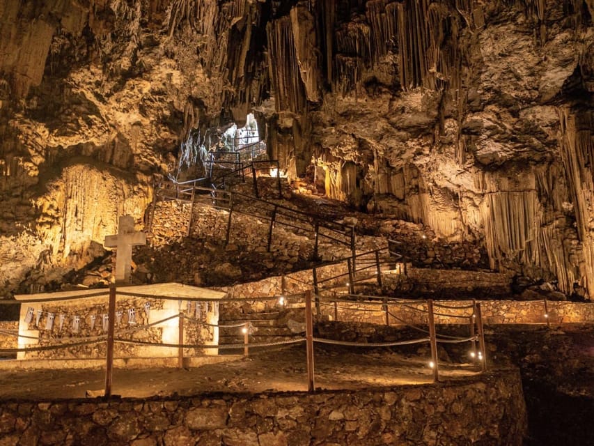 Rethymno: Melidoni Cave and Arkadi Monastery Half-Day Trip - What the bus ride is really like