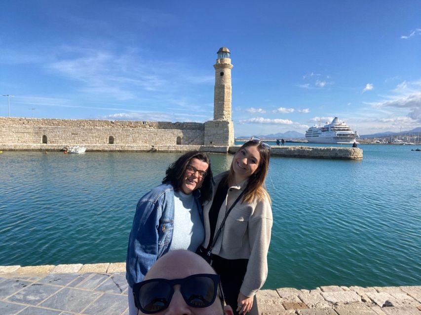 Rethymno: Old Town Walking Tour with Meal - Honey, olive oil, and raki with a local point of view