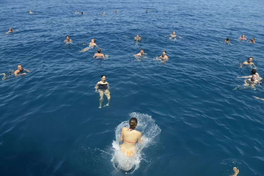 Rethymno: Pirate Boat Cruise with Swimming Stops - Sailing west from Rethymno Marina
