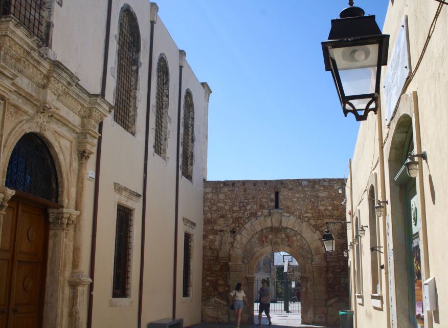 Rethymno: Private Old Town Highlights Tour with Street Food - Key points to know before booking