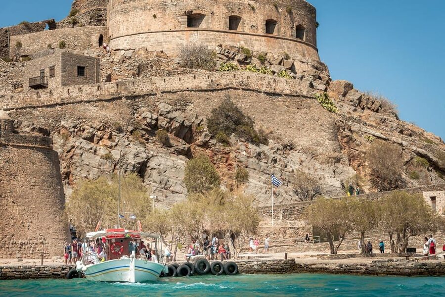 Rethymnon:Day Trip to Spinalonga, Agios Nikolaos and Elounda - Elounda before the ferry