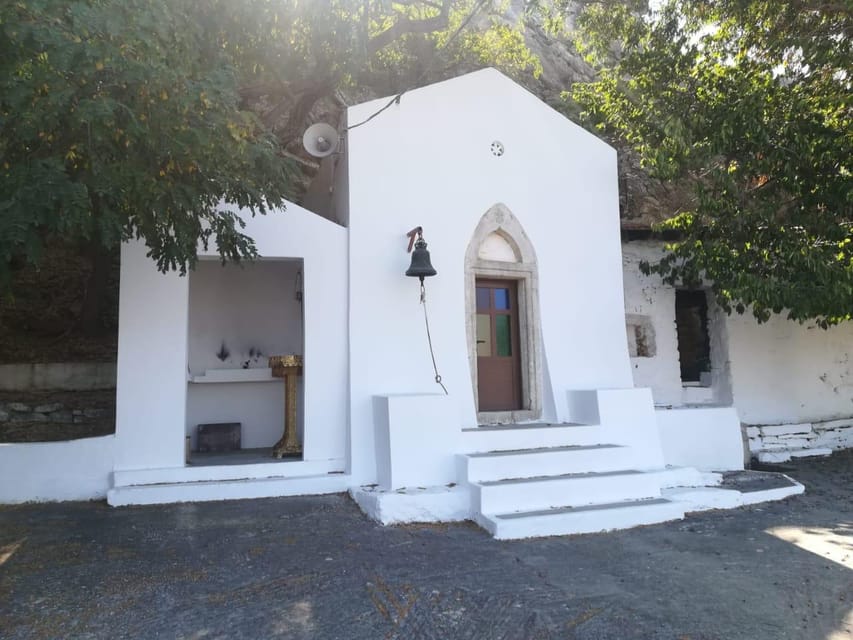 Safari: Juhtas mount,raki and wine distillery,explore crete - Stironas is the main food and drink stop