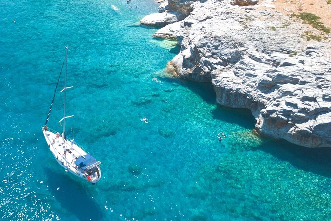 Sailing trip to the Top Coasts of Crete, Daily/Multi-day - Lunch, shade, and the comfort details that matter