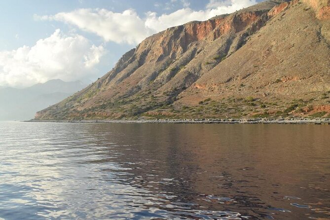 Samaria Gorge Hiking Day Tour From Rethymno - Leaving Rethymno before sunrise