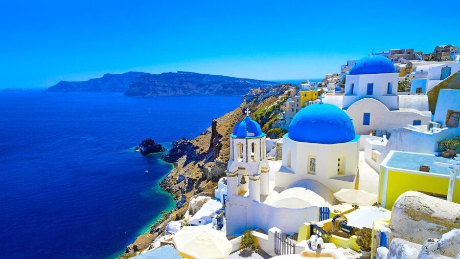 Santorini Island: Guided Tour from the port Rethymno Crete - Athinios Port and the climb into Santorini