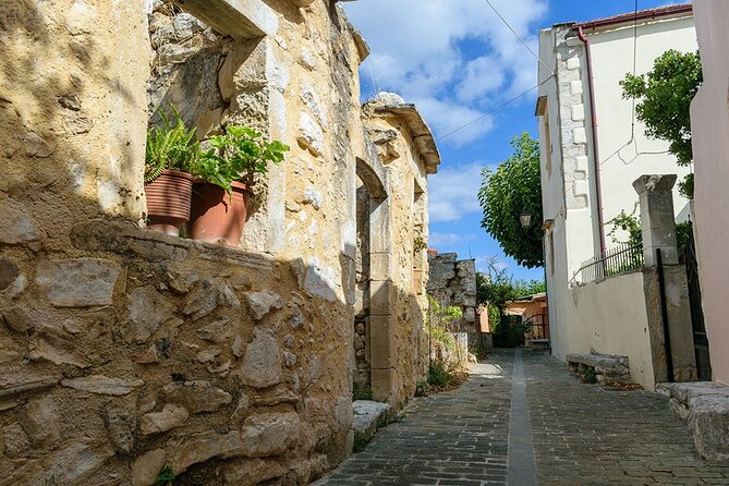 The 7 Villages of Apokoronas Tour – Explore East Chania Mainland - The guides shape the experience