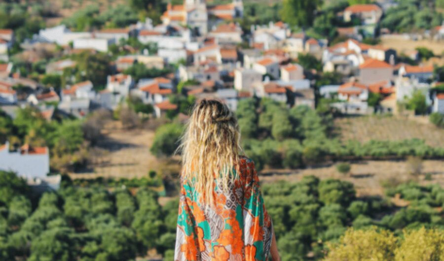Through the Lens of Crete: Knossos, Legends, and Local Life - Key points at a glance