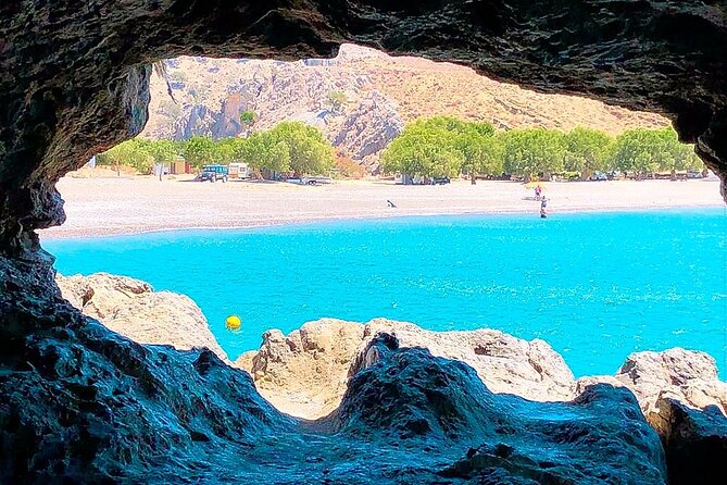 Trypiti beach and gorge Jeep Safari - Jeep comfort and group size