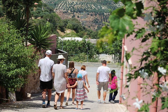 "YAMAS" - Winery tour &wine tasting - How the timing fits a Crete itinerary